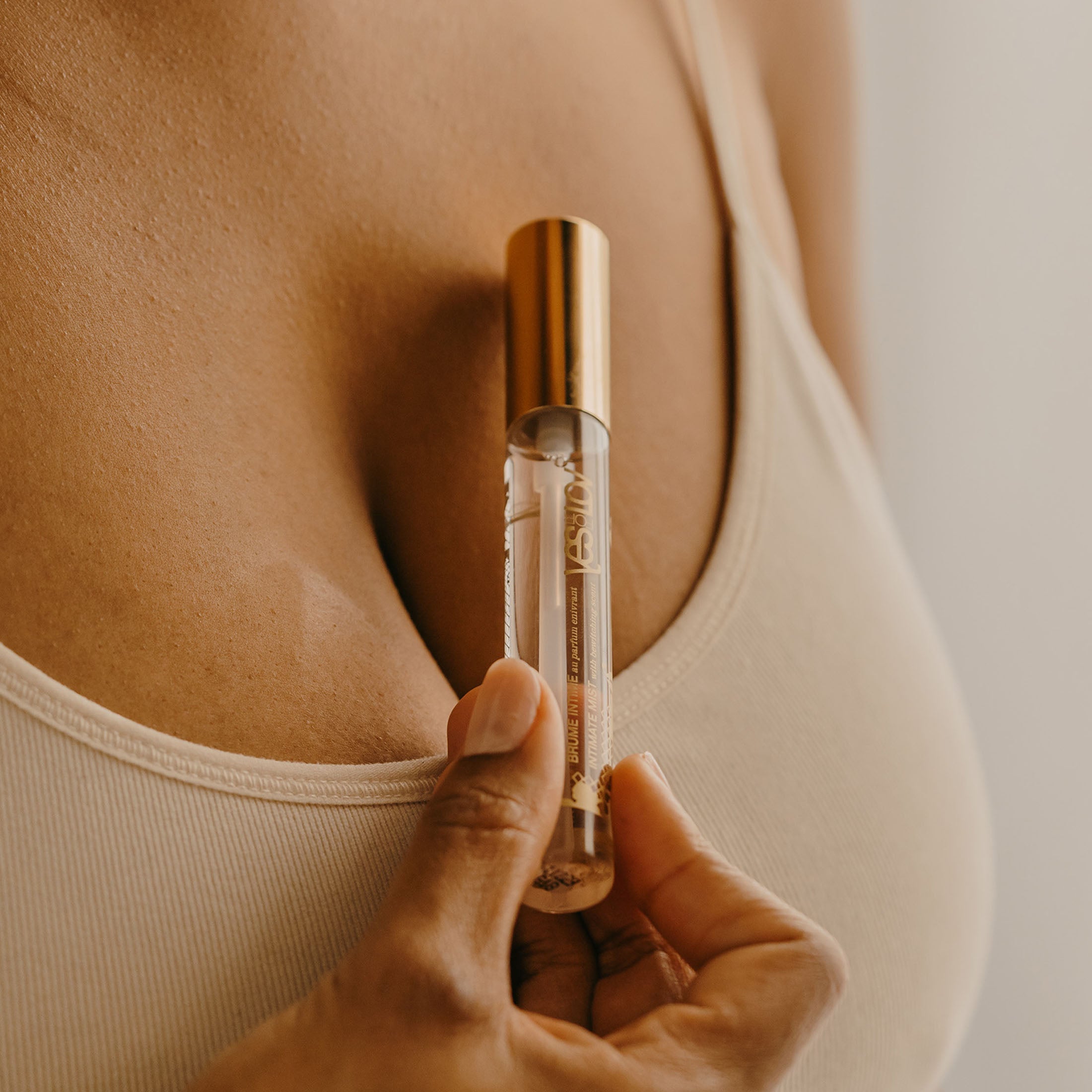 Brume intime YESforLOV - Parfum naturel pour le sexe et le corps